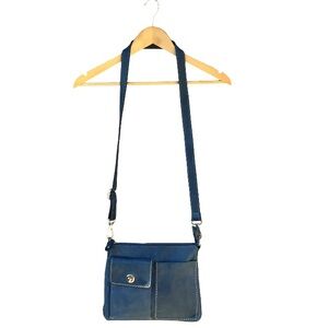 Roots 🇨🇦 Canadian Villager Tribe Bag